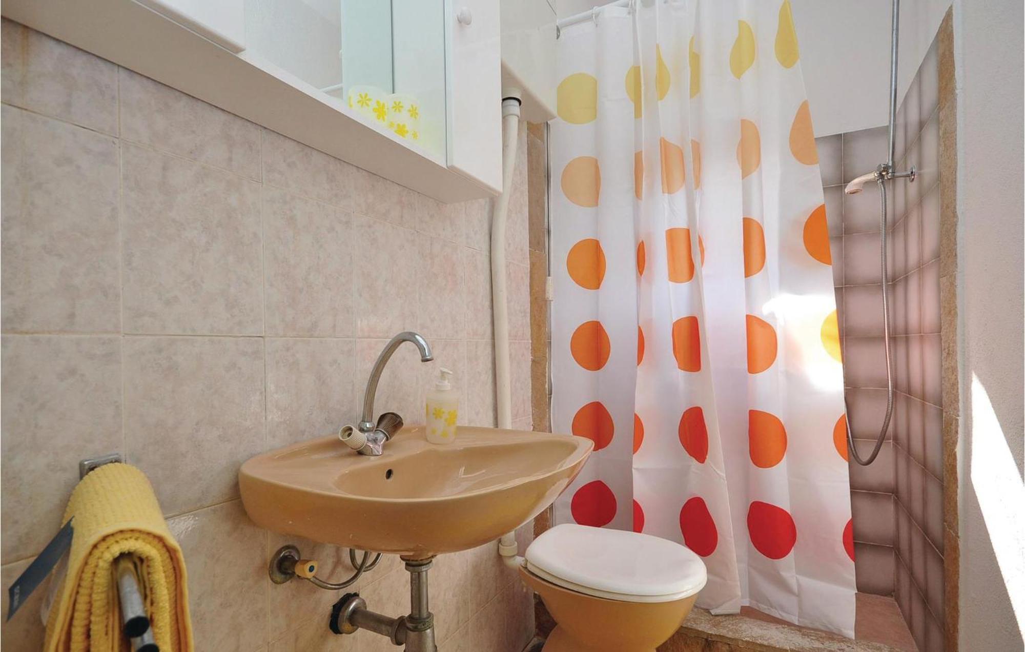 Pet Friendly Home In Postira With Kitchen Exterior foto